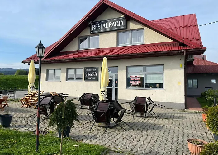 Hostel Sinmar Maniowy